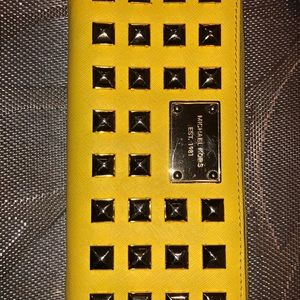 Michael Kors Studded wallet
